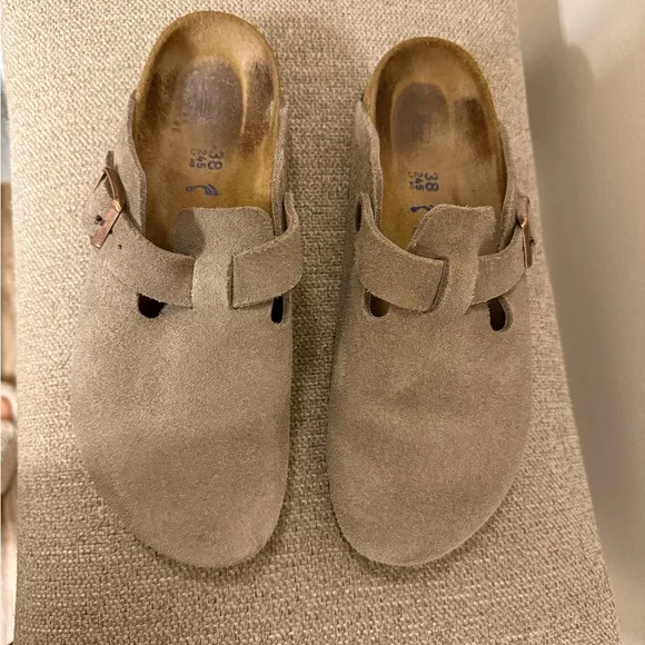 Birkenstock Boston Soft Footbed Clogs
In Taupe - Picture 12 of 15